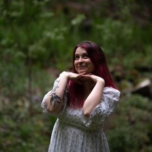 Meet your Posher, Jade